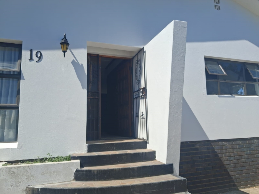 To Let 3 Bedroom Property for Rent in Amalinda Eastern Cape